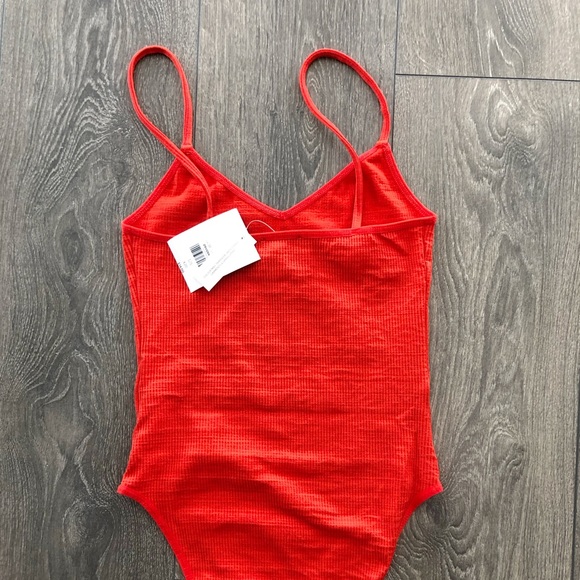 NWT topshop textured strappy bodysuit - Picture 2 of 6